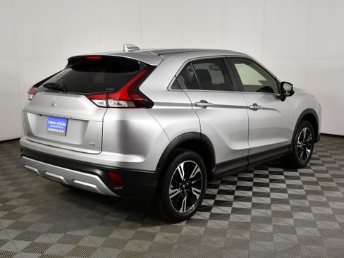Used 2024 Mitsubishi Eclipse Cross SE AWD/4WD image 6