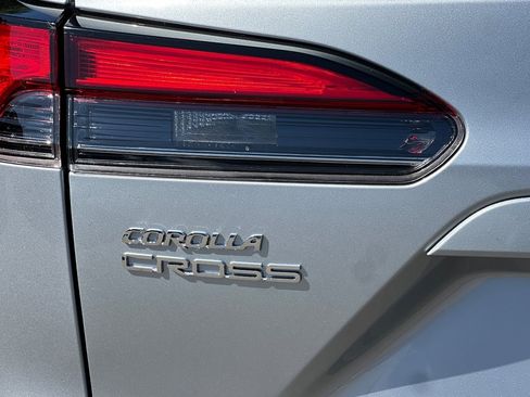 New 2026 Toyota Corolla Cross XLE image 31