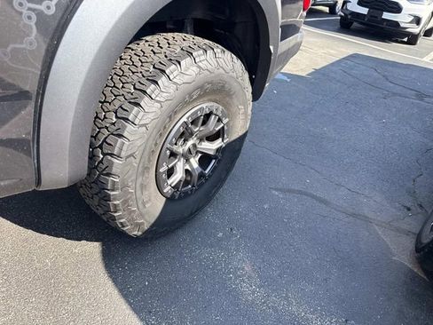 Used 2022 Ford F150 Raptor w/ Raptor 37 Performance Package AWD/4WD image 15