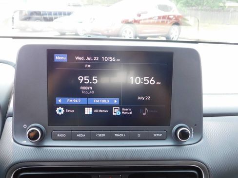Used 2023 Hyundai Kona SE FWD image 11