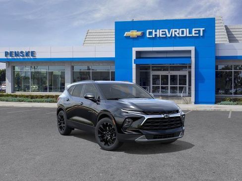New 2026 Chevrolet Blazer LT w/ Convenience Package FWD image 25
