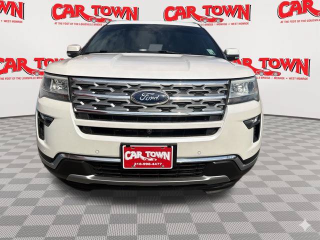 Used 2018 Ford Explorer Limited w/ Equipment Group 301A FWD image 3