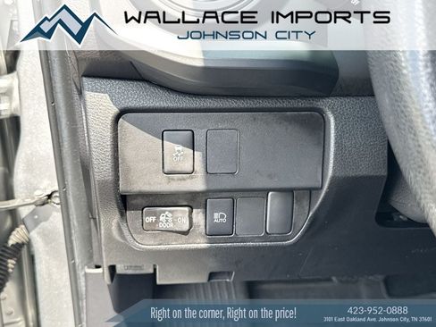 Used 2023 Toyota Tacoma SR AWD/4WD image 30
