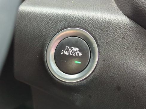 Used 2023 GMC Terrain SLT w/ LPO, Floor Liner Package AWD/4WD image 16