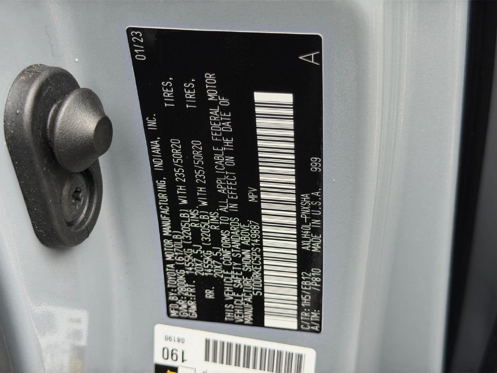 Used 2023 Toyota Sienna XSE w/ XSE Plus Package FWD image 30
