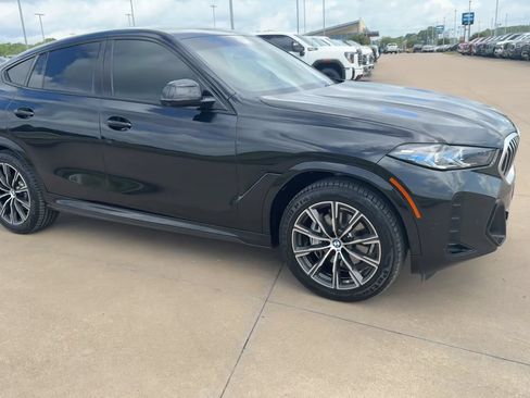 Used 2024 BMW X6 xDrive40i w/ Premium Package AWD/4WD image 3