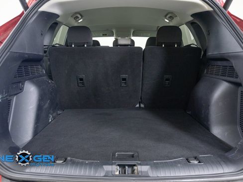 Used 2022 Ford Escape SE w/ SE Sport Appearance Package FWD image 36
