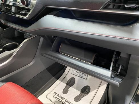 Used 2022 Toyota Highlander XSE image 27