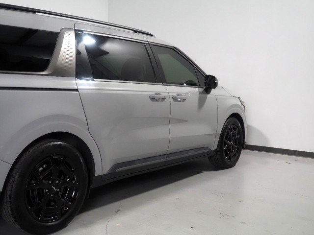 Used 2025 Kia Carnival SX Prestige FWD image 65