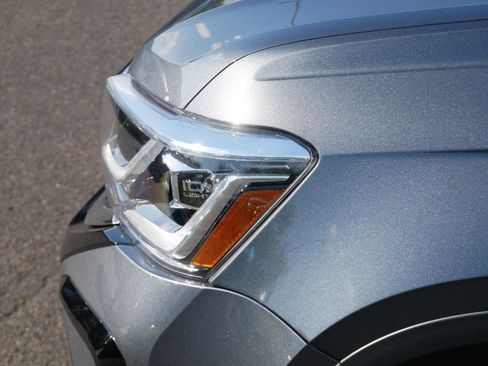 Certified 2023 Volkswagen Taos SEL AWD/4WD image 16