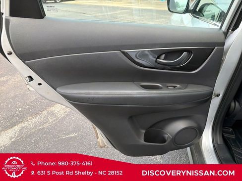 Certified 2020 Nissan Rogue S image 29