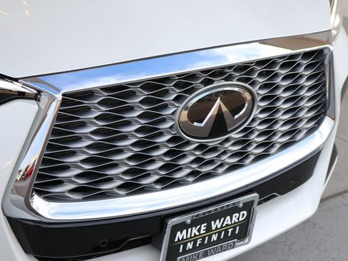 Certified 2025 INFINITI QX55 Essential image 12