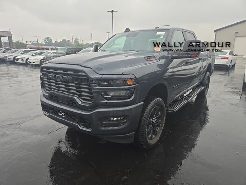 Used 2025 RAM 2500 Big Horn AWD/4WD image 1