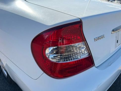 Used 2002 Toyota Camry SE FWD image 10