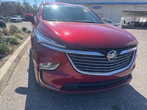 Used 2023 Buick Enclave Essence w/ Sport Touring Edition image 3