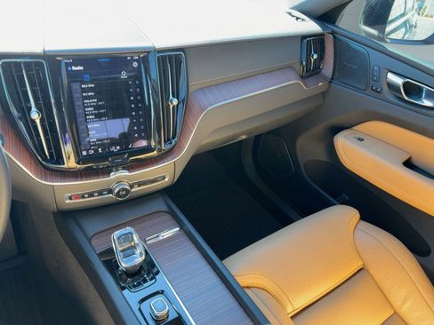 Certified 2023 Volvo XC60 B5 Ultimate w/ Climate Package image 27