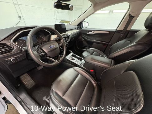 Used 2022 Ford Escape SEL image 24