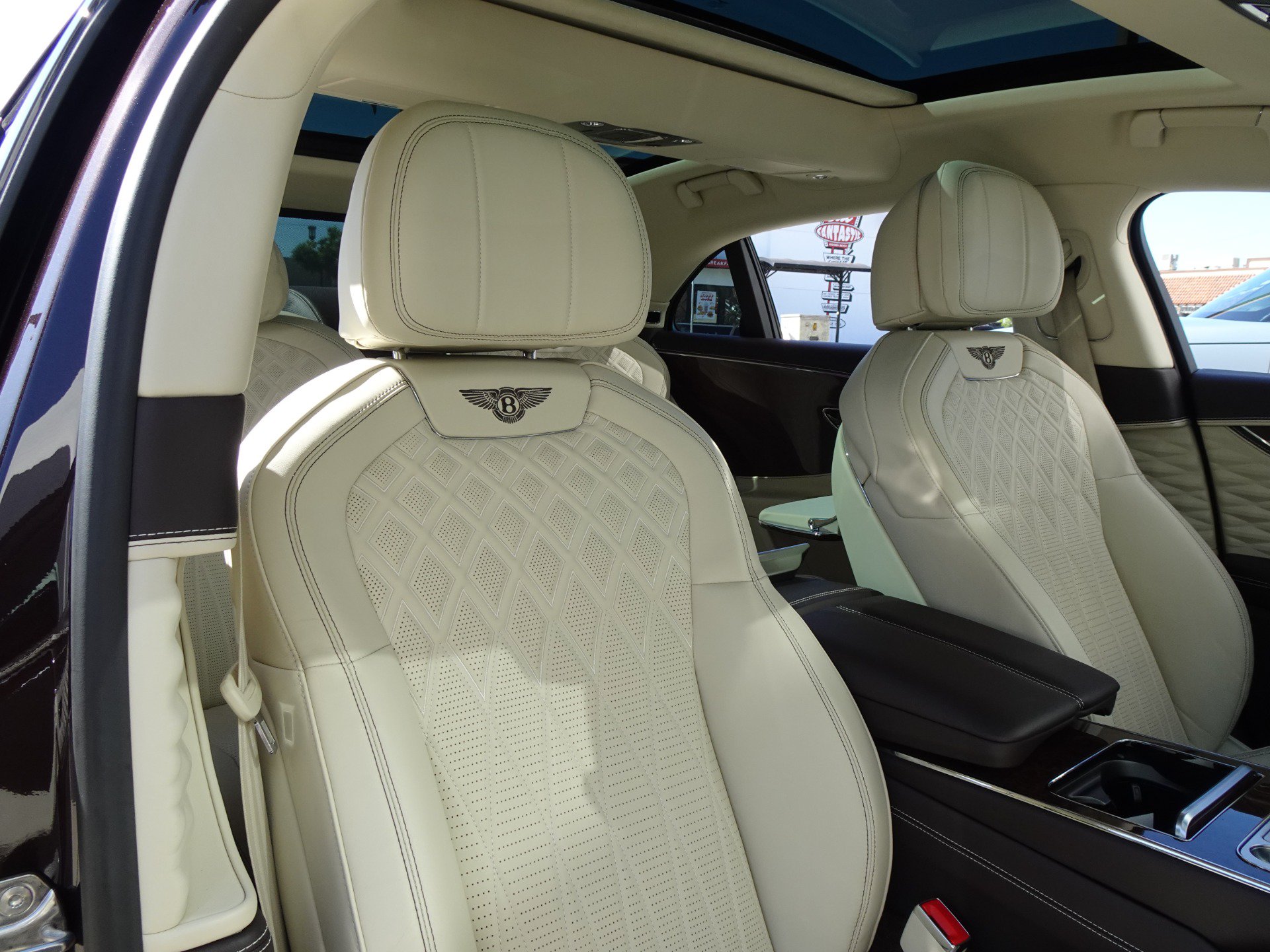 Used 2021 Bentley Flying Spur W12 AWD/4WD image 22