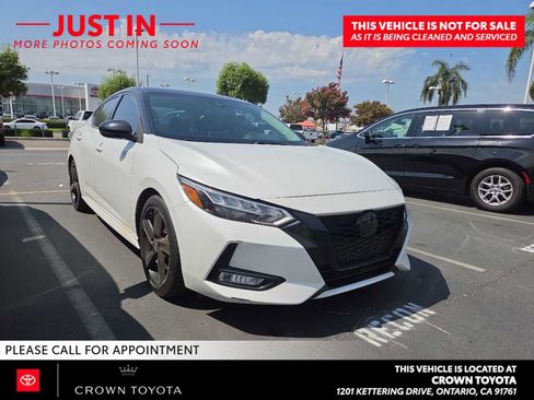 Used 2022 Nissan Sentra SR w/ Midnight Edition FWD image 3