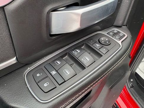 Used 2024 RAM 2500 Big Horn w/ Bed Utility Group image 21