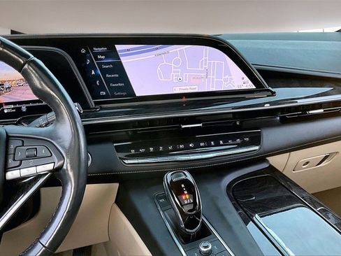 Certified 2023 Cadillac Escalade Premium Luxury w/ Performance Package image 6