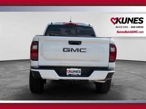 Used 2026 GMC Canyon AT4X w/ LPO, Black Badging Package AWD/4WD image 9