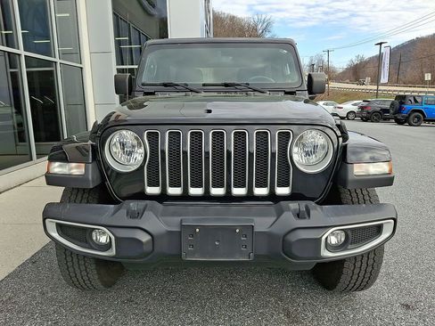 Used 2022 Jeep Wrangler Unlimited Sahara w/ Cold Weather Group image 2