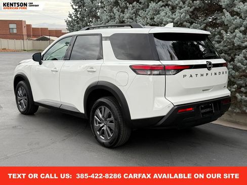 Used 2025 Nissan Pathfinder SV image 5