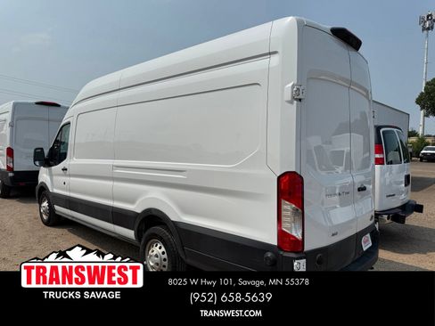 Used 2025 Ford Transit 250 148 High Roof Extended AWD image 2