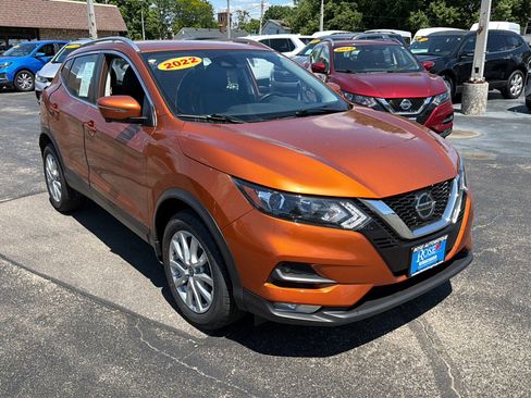 Used 2022 Nissan Rogue Sport SV w/ Technology Package AWD/4WD image 1