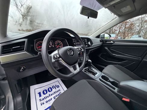 Used 2021 Volkswagen Jetta S image 9
