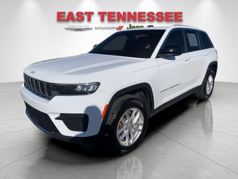 Used 2024 Jeep Grand Cherokee Laredo X image 7