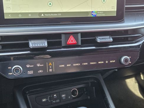 Used 2025 Kia K5 GT-Line w/ GT-Line Premium Package image 13