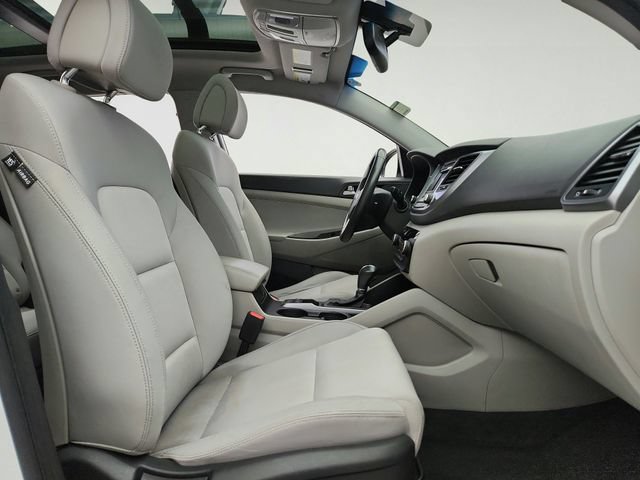 Used 2017 Hyundai Tucson Value AWD/4WD image 29