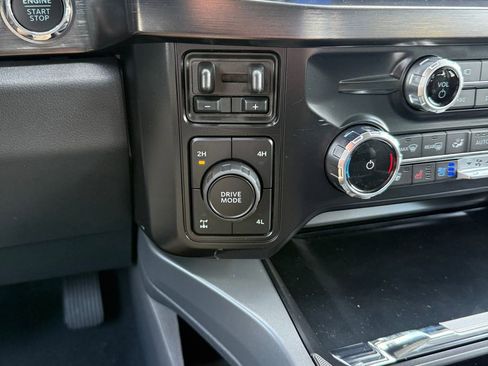 New 2026 Ford F350 Lariat w/ Black Appearance Package image 20