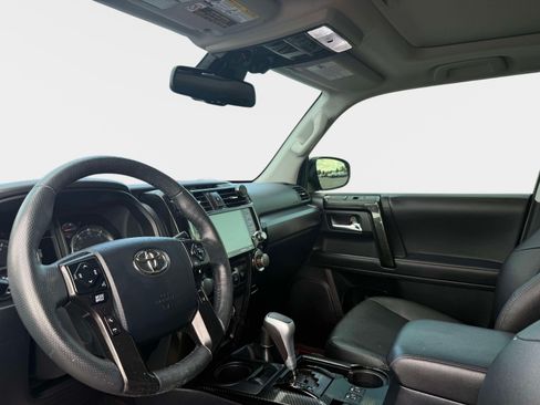Used 2023 Toyota 4Runner TRD Off-Road Premium w/ Moonroof Package AWD/4WD image 9