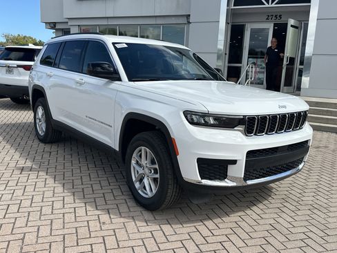New 2026 Jeep Grand Cherokee L Laredo RWD image 5