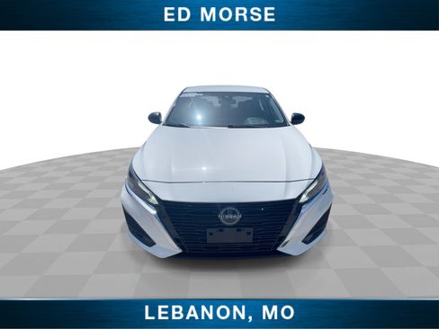 Used 2025 Nissan Altima 2.5 SV FWD image 3