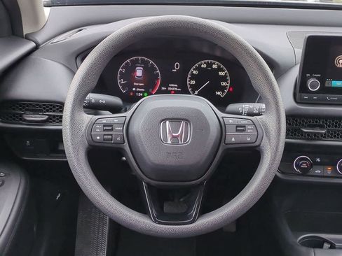 Used 2023 Honda HR-V LX image 21