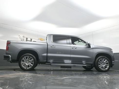 Used 2021 Chevrolet Silverado 1500 LTZ w/ LTZ Convenience Package II image 52
