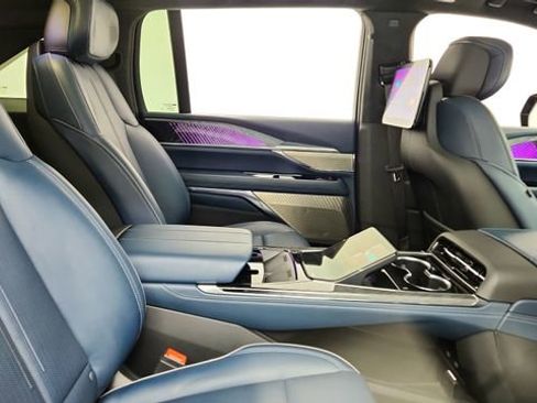 Used 2025 Cadillac Escalade IQ Sport 2 image 25