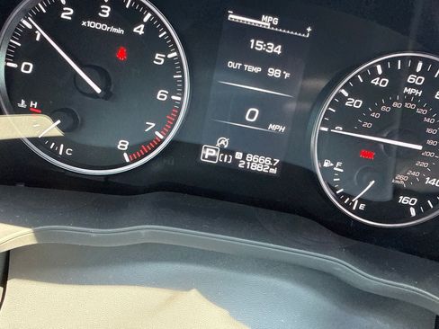 Used 2024 Subaru Crosstrek 2.0i Premium AWD/4WD image 13