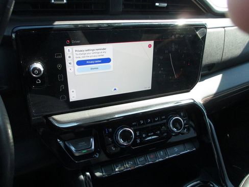 Used 2024 GMC Sierra 2500 AT4 w/ AT4 Premium Plus Package image 32