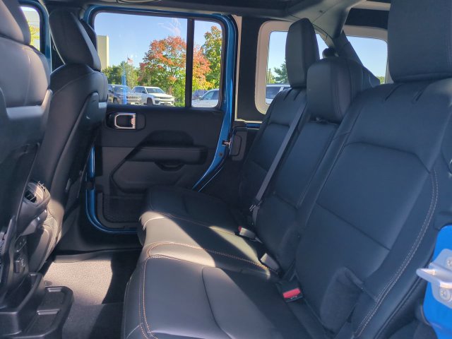 New 2027 Jeep Wrangler Unlimited Sahara AWD/4WD image 14