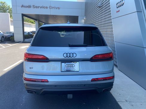 New 2025 Audi Q7 3.0T Prestige image 5