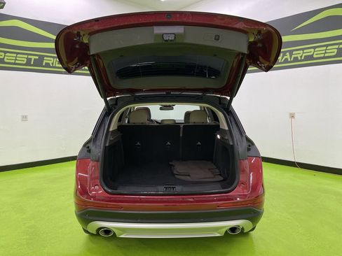 Used 2020 Lincoln Corsair AWD w/ Premium Package image 9