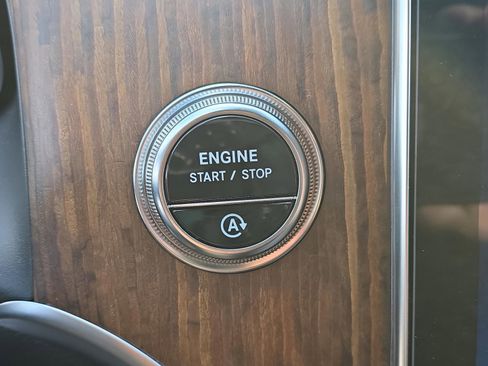 Used 2026 Mercedes-Benz GLC 300 4MATIC image 26