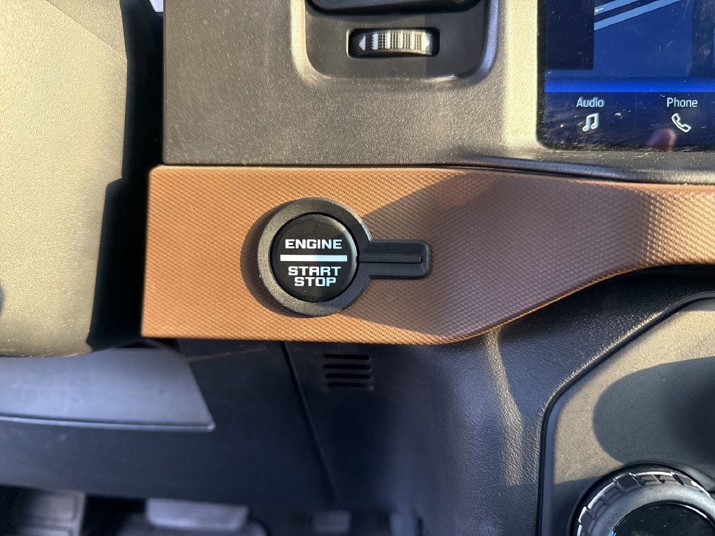 Used 2024 Ford Bronco Outer Banks AWD/4WD image 28
