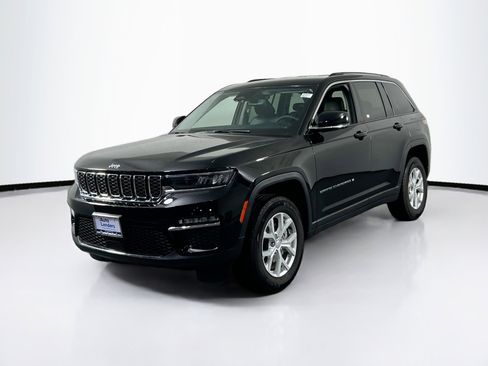 Used 2023 Jeep Grand Cherokee Limited AWD/4WD image 1