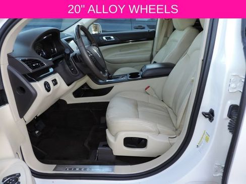 Used 2018 Lincoln MKT AWD w/ Technology Package image 19